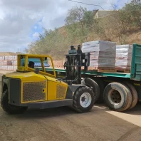 combi rough terrain forklift